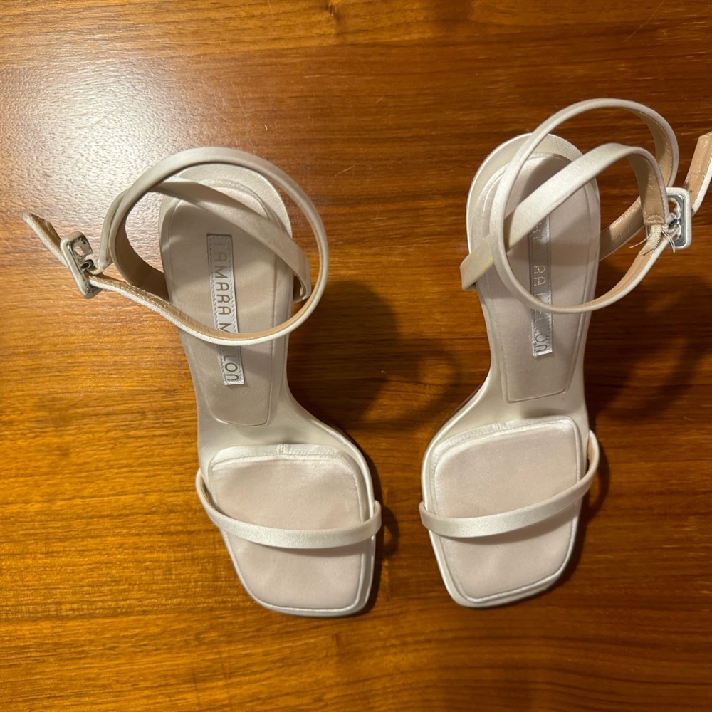 Tamara Mellon 37.5 7 silk white solitude heels - Picture 5 of 6